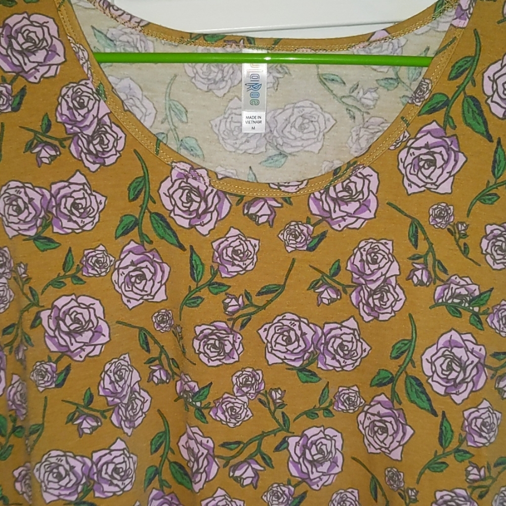Lularoe Classic Tee